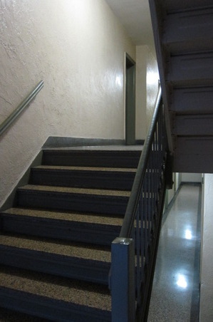 Apt 406