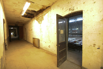 Enlarge photo 69