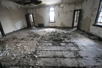 Enlarge photo 83