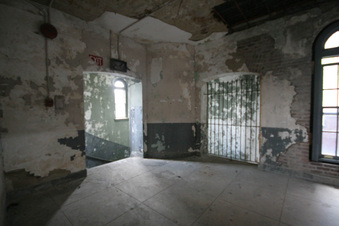 Enlarge photo 84