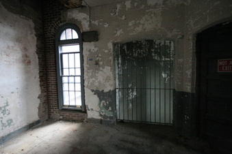 Enlarge photo 93