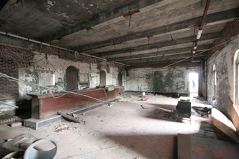 Enlarge photo 105