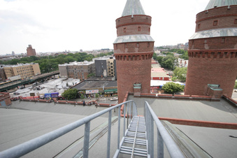 Enlarge photo 115