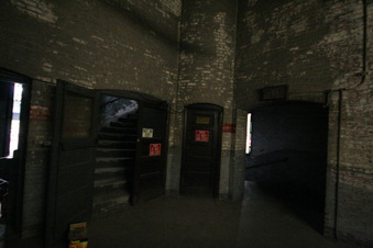 Enlarge photo 124