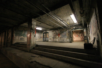 Enlarge photo 140