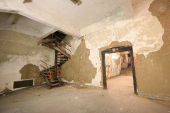 Enlarge photo 185