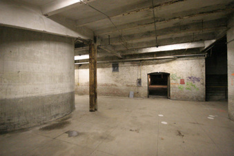 Enlarge photo 198