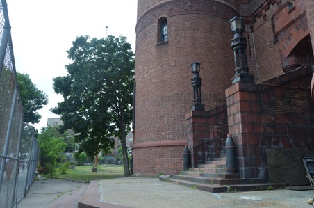 Enlarge photo 30