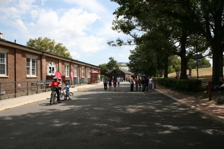 Enlarge photo 40