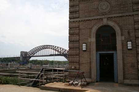 Enlarge photo 143