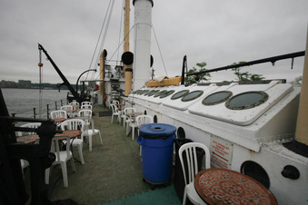 Enlarge photo 24
