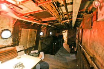 Enlarge photo 51