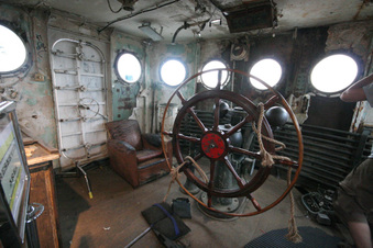 Enlarge photo 93