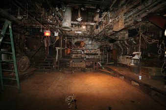 Enlarge photo 103
