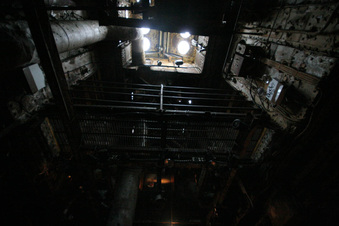 Enlarge photo 118