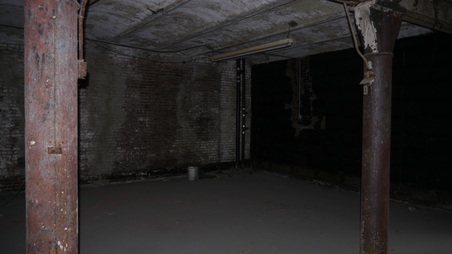 Enlarge photo 13