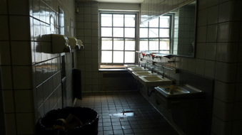 Enlarge photo 16