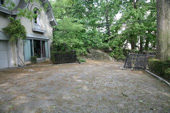 Enlarge photo 44
