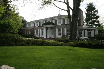 Enlarge photo 33