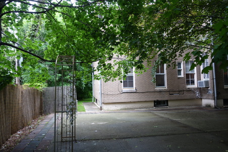 Enlarge photo 51