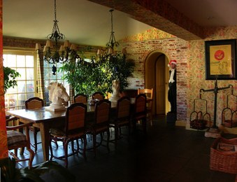 Enlarge photo 32