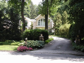 Roslyn Harbor- 410 Motts Cove South