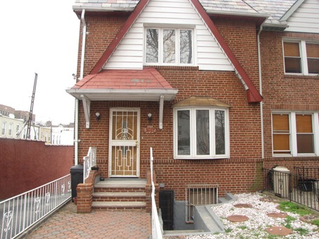 50-11 40th St