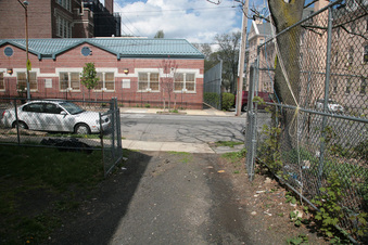 Enlarge photo 13