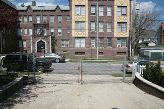 Enlarge photo 21