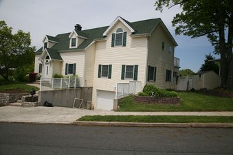 Enlarge photo 21
