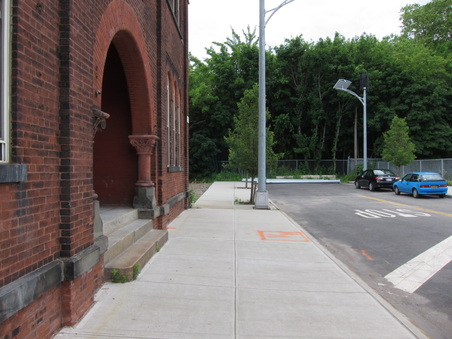 Enlarge photo 8