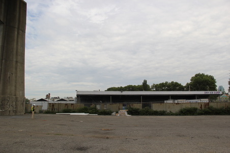 Enlarge photo 8