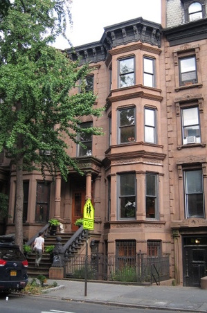 Sabatini Brownstone - 43 8th Ave