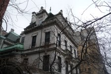 315 Riverside Drive