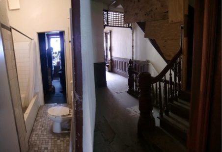 Enlarge photo 10