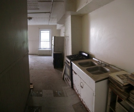 Enlarge photo 32