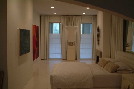 Enlarge photo 18