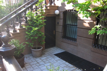 Enlarge photo 23