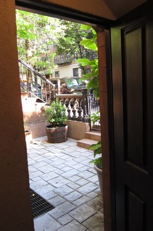 Enlarge photo 25