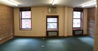 Enlarge photo 13