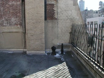 Enlarge photo 19