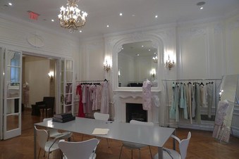 Enlarge photo 16