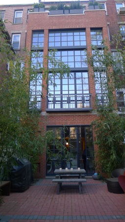 Enlarge photo 46