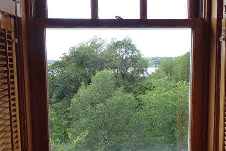 Enlarge photo 91