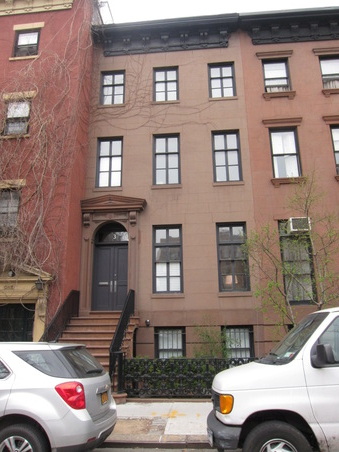 Weinstein & Majori Brownstone - 3 St Luk