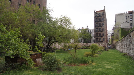 Enlarge photo 19