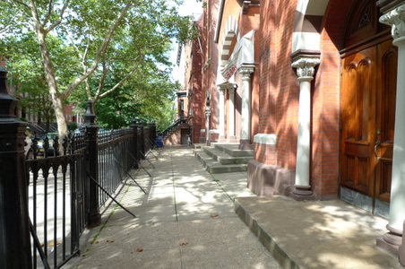 Enlarge photo 2
