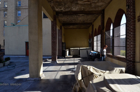 Enlarge photo 29