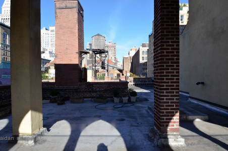 Enlarge photo 34