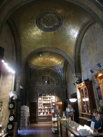 Enlarge photo 34